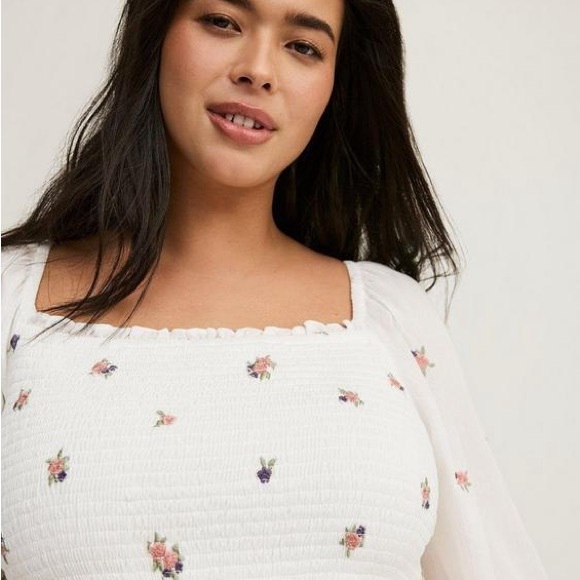 torrid | Tops | Torrid White Floral Smocked Peplum Silhouette Blouse ...